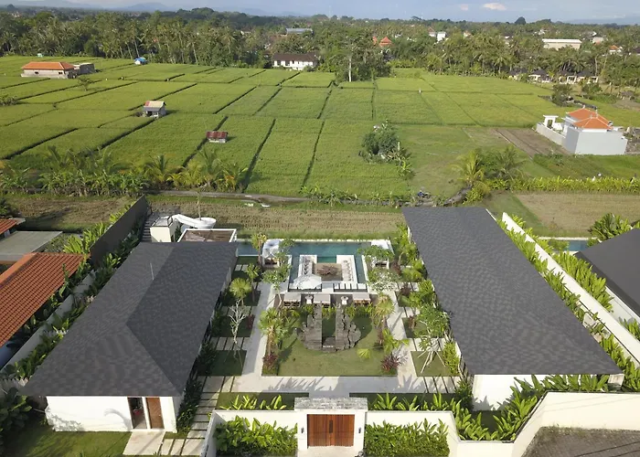 6 Bedroom Luxury Sanctuary In Nature Villa