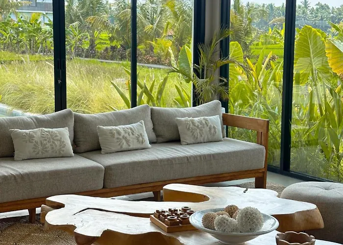 6 Bedroom Luxury Sanctuary In Nature Villa