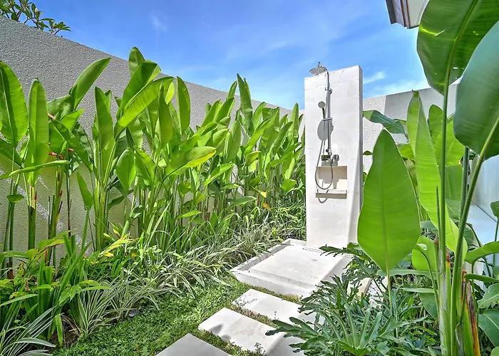 Villa 6 Bedroom Luxury Sanctuary In Nature *